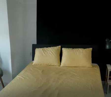 Heart Of The City Apartment